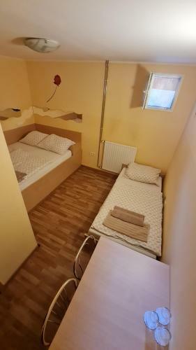 Beg Rooms