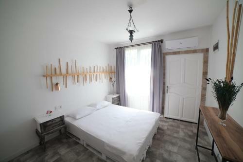 �?ral? Marina Loft