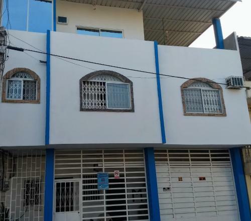 Apartamento Suite Cerca Del Malecon Playa Y Mall El Pacifico, Con Balcon.