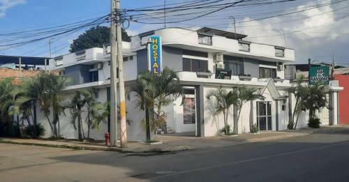 Ruta E-15 Hostal