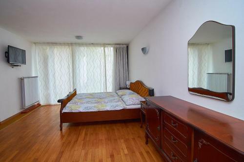 Emona Apartments