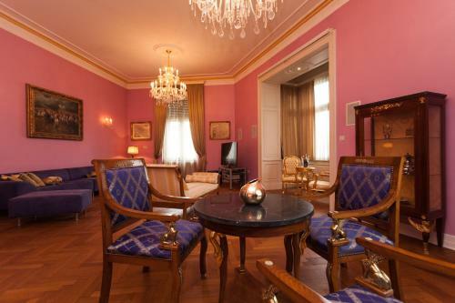 Filip?s Palace Luxurious Apartment