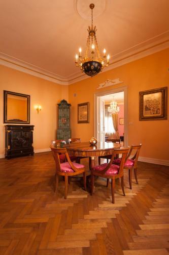 Filip?s Palace Luxurious Apartment