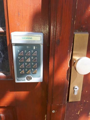 Hostal Tabor - Apartments Rozmanova Street