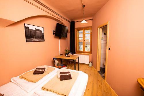 Albergue De?nik