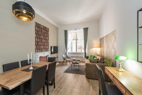 Royal Deluxe Apartment