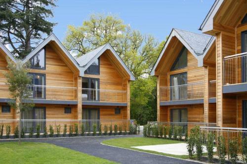 Lodge Northbrook Park Mews
