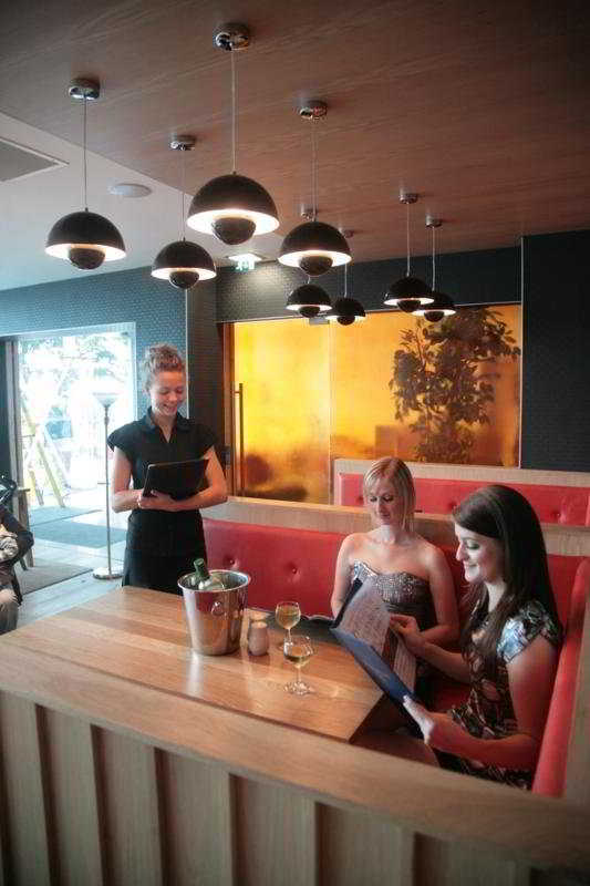 Brisbane House Hotel