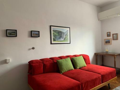 New Episode - Apartment With Private Parking