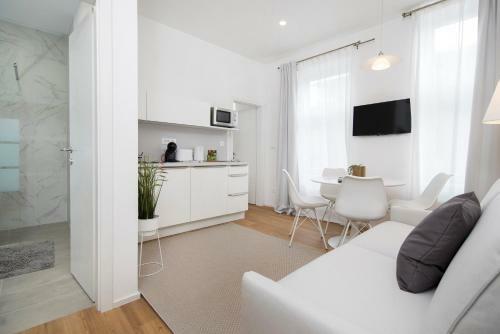 Cozy Apartments