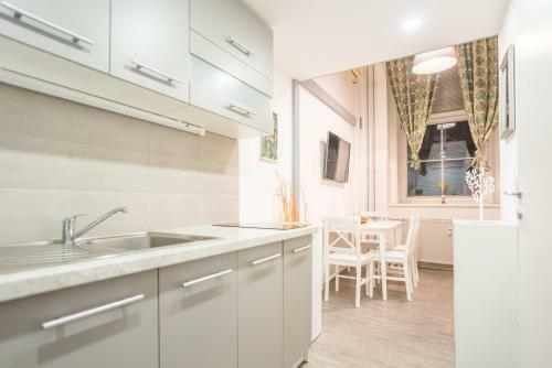 Apartma N'poznam Toba?na