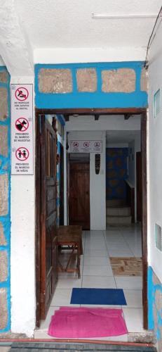 Albergue Blue House Hostal