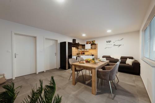 Apartment Shanell Lounge