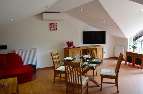 Hostal Apartments Reida