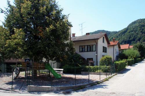 Apartma Mika