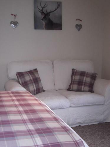 Bed & Breakfast Foyers Roost