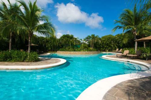Colorfully Decorated 3rd-floor Unit Overlooking Pool At Pacifico In Coco