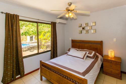 Great Condo Located 2 Minutes From Pacific Ocean #33