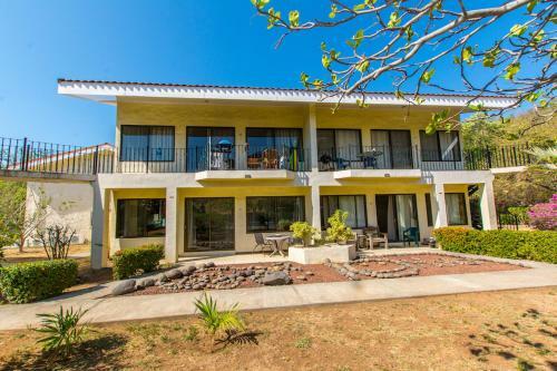 Great Condo Located 2 Minutes From Pacific Ocean #33