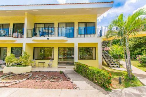 Great Condo Located 2 Minutes From Pacific Ocean #33
