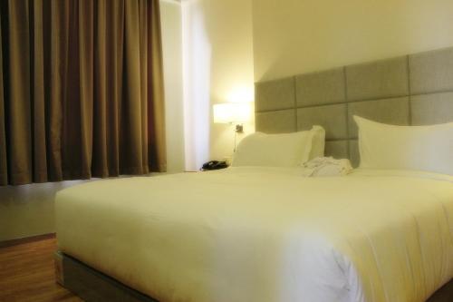 Cot Hotel (?? ???)