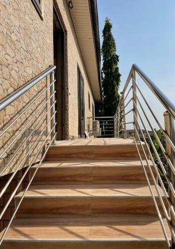 Cozy 2 Bedroom With En-suite Bathrooms Apartment