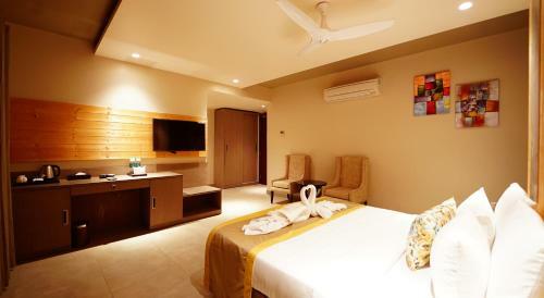 Hotel Maplewood Premier Haldwani