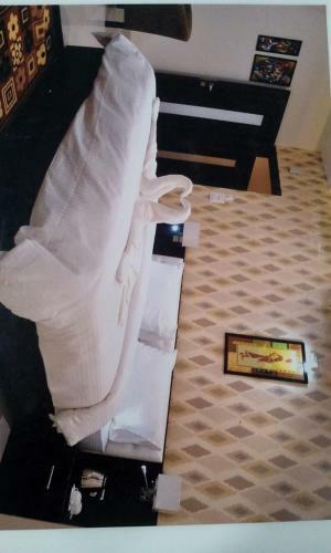 Hotel Bellevue , Gwalior