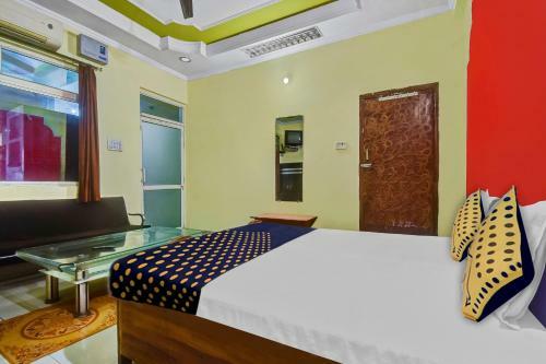 Spot On 62077 Hotel Ratnakar Plaza