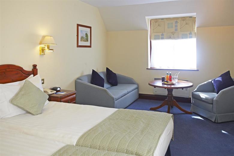 Best Western Old Tollgate Hotel & Restaurant