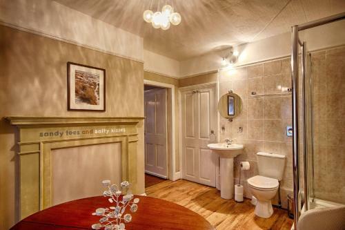 Bed & Breakfast Hooray Henrys