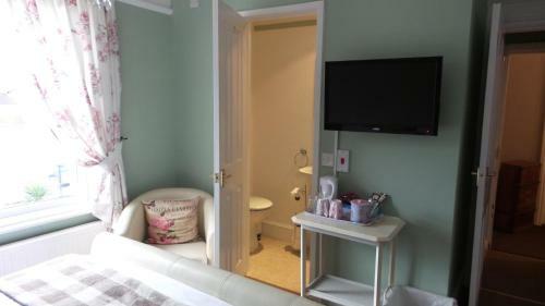 Bed & Breakfast Hooray Henrys