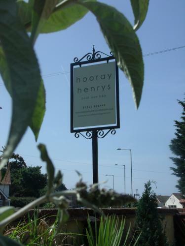 Bed & Breakfast Hooray Henrys