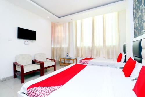 Oyo 44668 Hotel Plazza