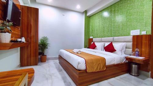 Spring Sky Haridwar By Shrigo Hotels