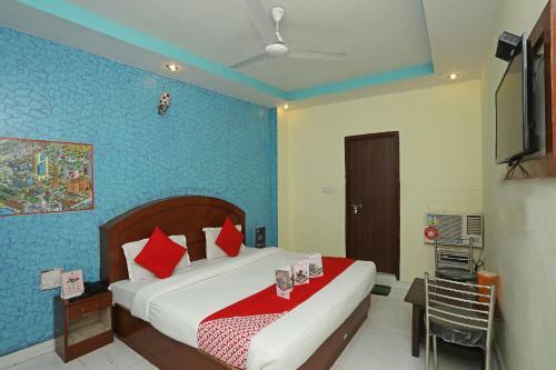 Oyo 24274 Hotel Neel Ganga