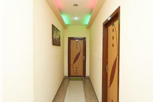 Oyo 24274 Hotel Neel Ganga