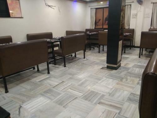 Hotel Neelam Residency