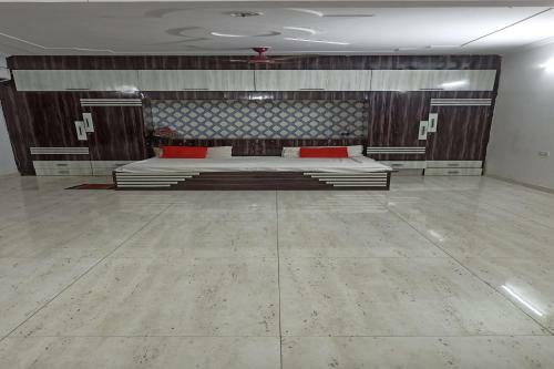 Hotel Pop 84583 Oyo Rl
