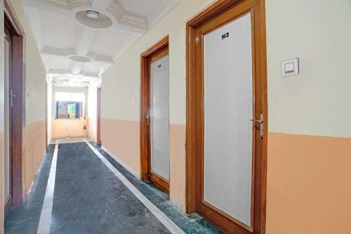 Capital O 82005 Hotel Shree Villa