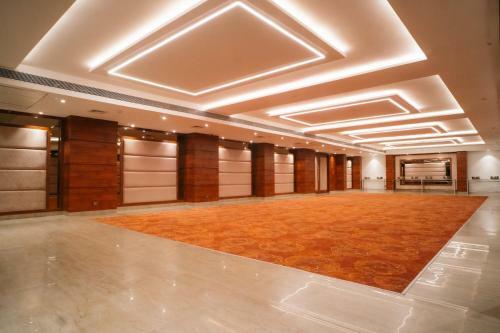 Hotel Playotel Premier Vijay Nagar