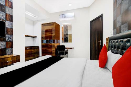 Collection O 82736 Hotel Evanka