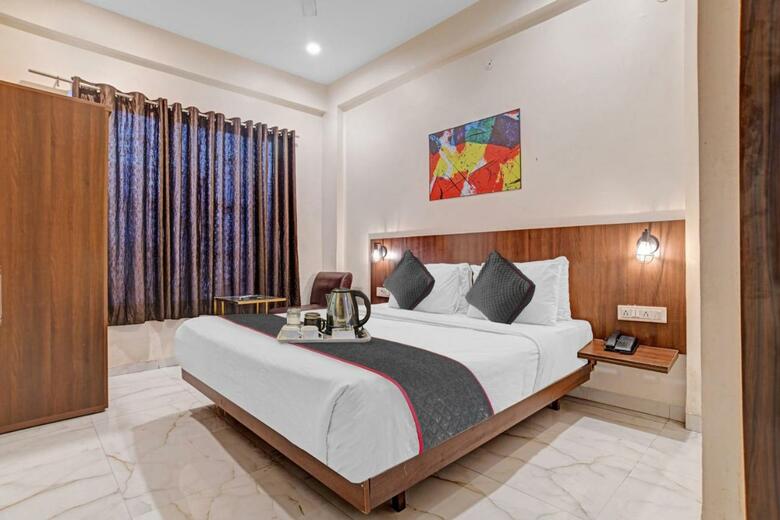 Hotel Oyo 81349 Townhouse Friends Inn