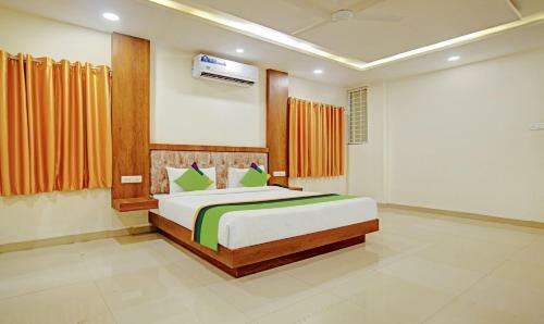 Hotel Treebo Trend Royal Empire Indore
