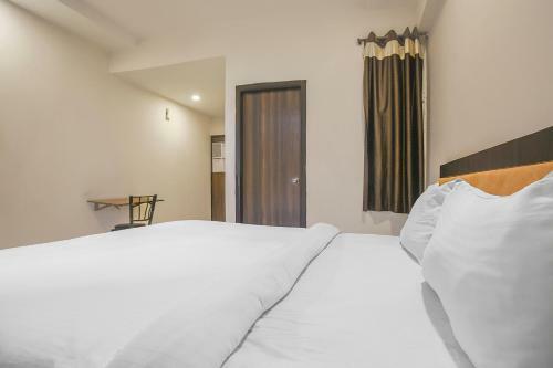 Collection O 83139 Hotel Stay Link
