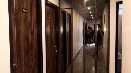 Hotel Giri Shankara