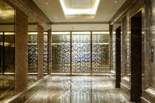 Hotel The Park Indore