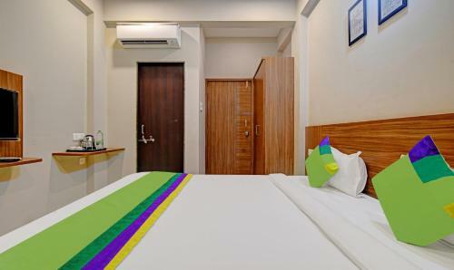 Treebo Trend Hotel Rm