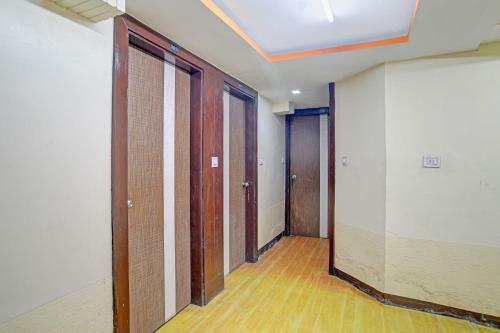 Capital O 86357 Hotel A A Baba Palace