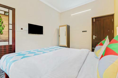 Hostal Oyo 80660 Royal Salem